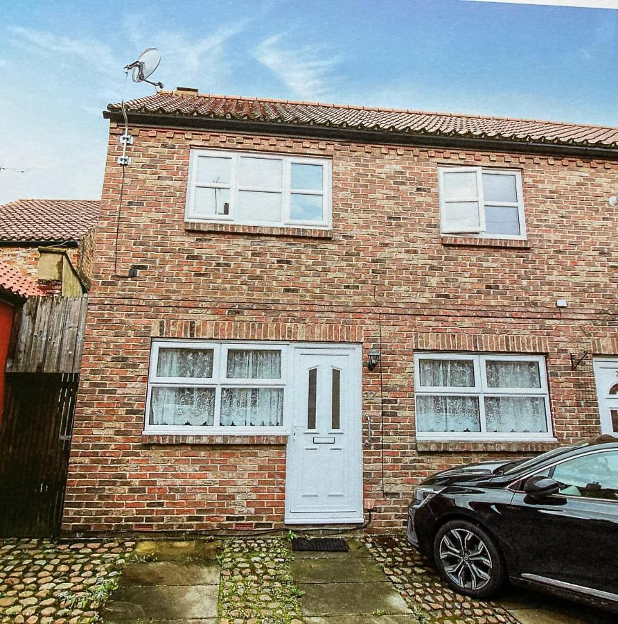 Modern 2 Bedroom Ground Floor Apartment With Parking Ripon City Centre Extérieur photo