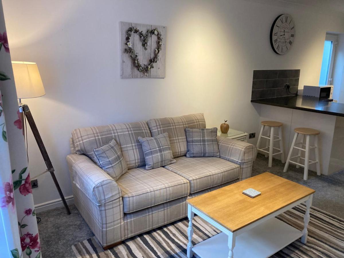 Modern 2 Bedroom Ground Floor Apartment With Parking Ripon City Centre Extérieur photo