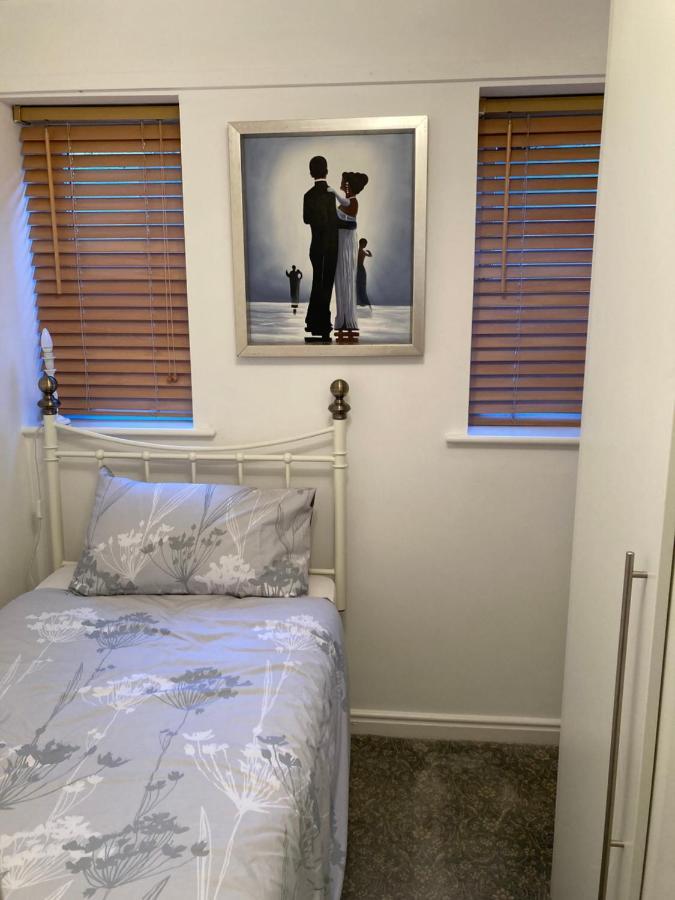 Modern 2 Bedroom Ground Floor Apartment With Parking Ripon City Centre Extérieur photo